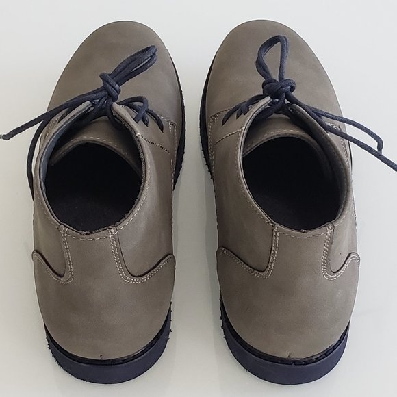 Brand New Crown & Ivy Kids Chuck Boots Size 4 - Picture 4 of 10